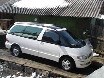 Toyota Estima Emina