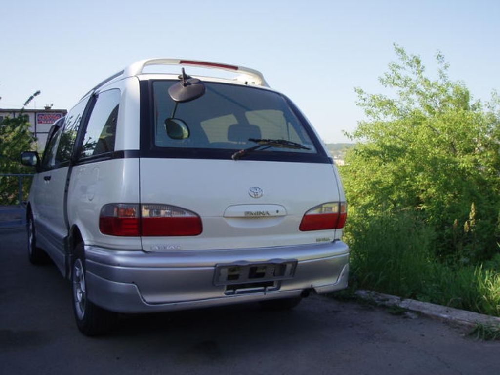 1998 Toyota Estima Emina