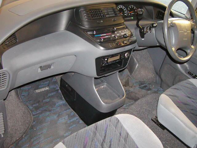 1998 Toyota Estima Emina Images