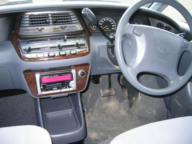 1998 Toyota Estima Emina Pictures