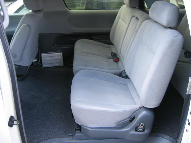 1998 Toyota Estima Emina Photos