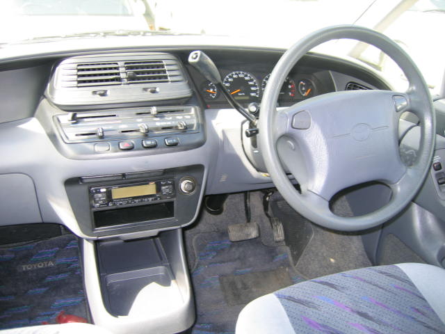 1998 Toyota Estima Emina Pictures