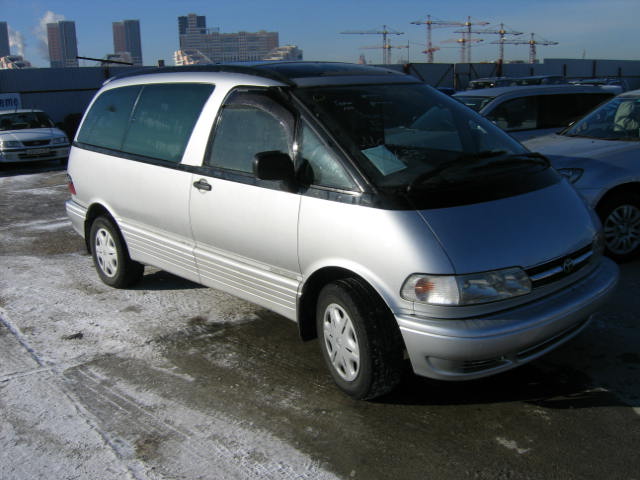 1999 Toyota Estima Emina Pictures