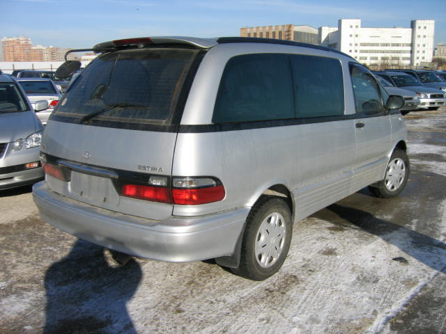 1999 Toyota Estima Emina Photos