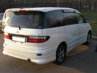 2002 Toyota Estima Emina Images