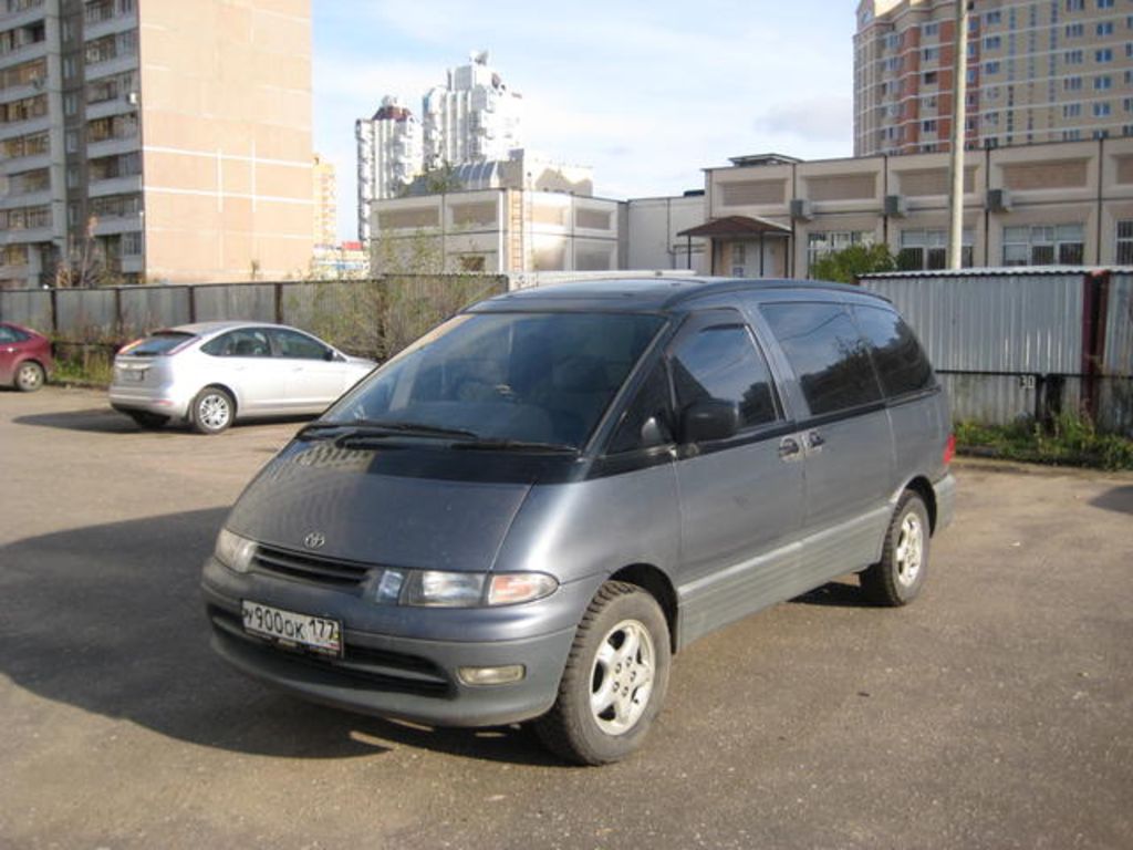 1992 Toyota Estima Lucida
