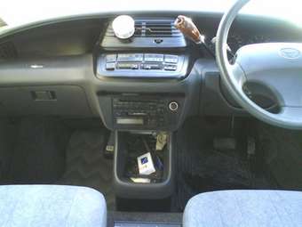 1995 Toyota Estima Lucida