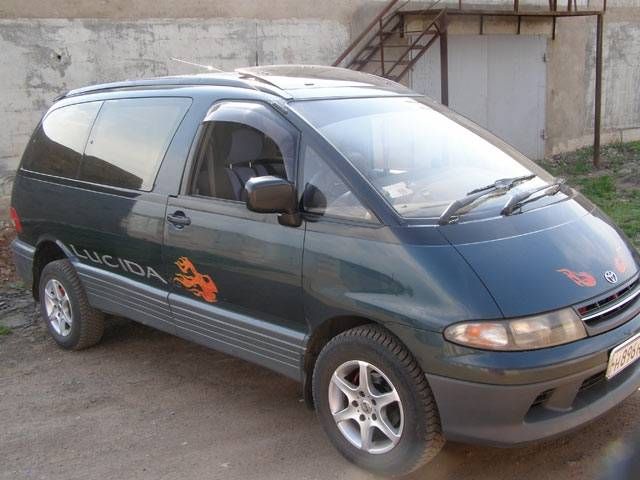 1995 Toyota Estima Lucida