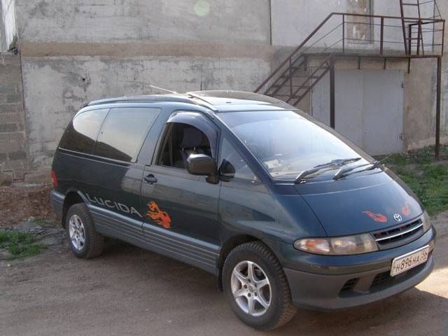 1995 Toyota Estima Lucida