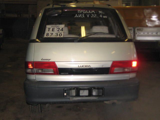 1996 Toyota Estima Lucida