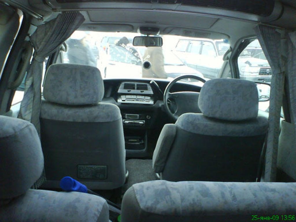 1996 Toyota Estima Lucida