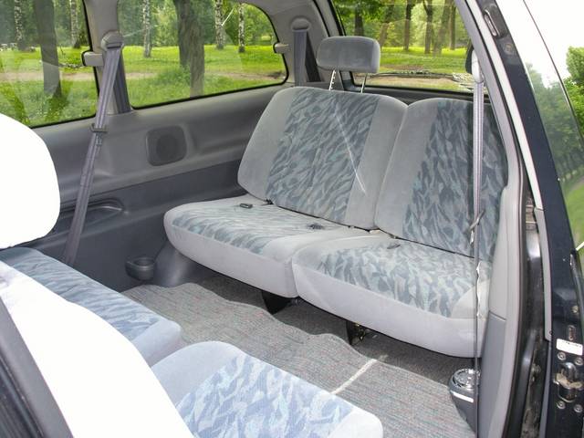 1997 Toyota Estima Lucida