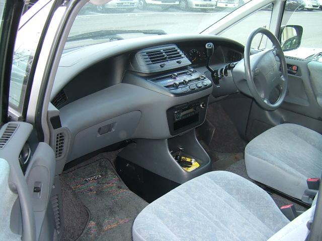 1999 Toyota Estima Lucida