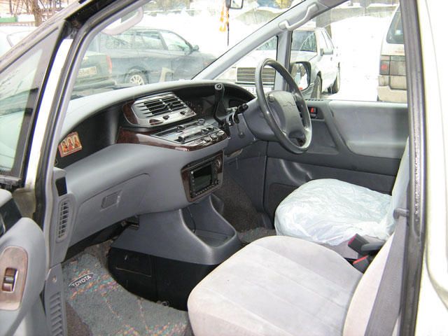 1999 Toyota Estima Lucida