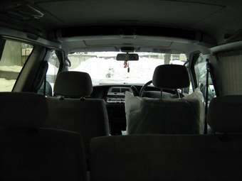 Toyota Estima Lucida