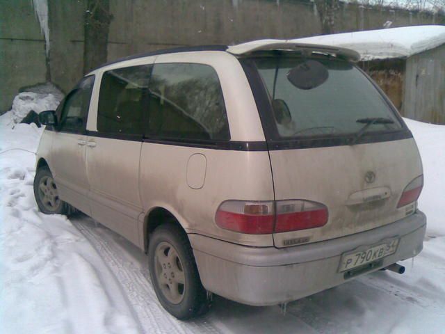 1999 Toyota Estima Lucida