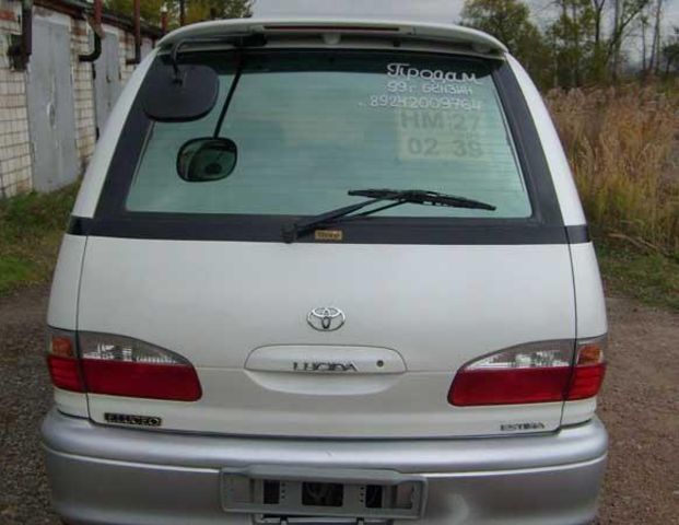 1999 Toyota Estima Lucida
