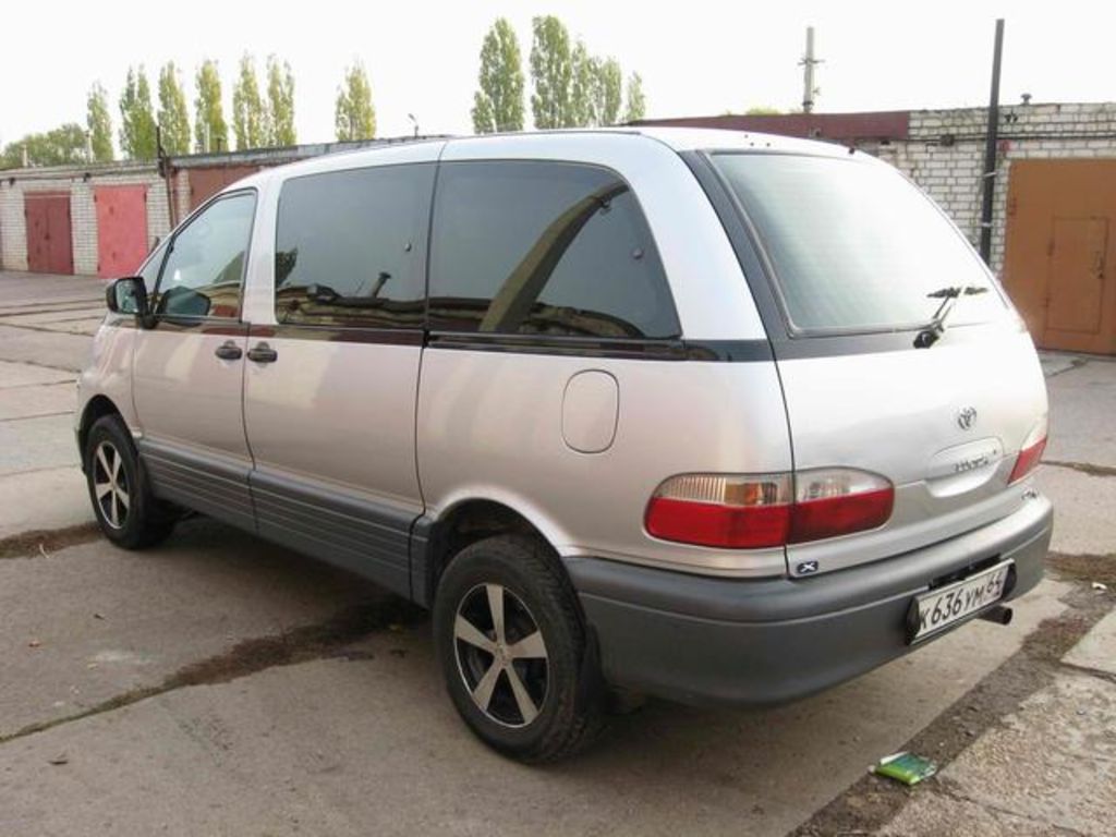 1999 Toyota Estima Lucida