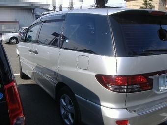 Toyota Estima Lucida