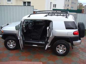 2006 Toyota FJ Cruiser Photos