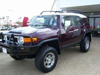 2007 Toyota FJ Cruiser Images