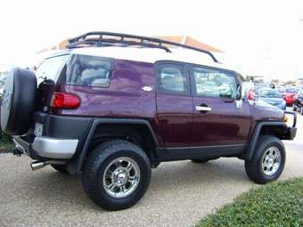 2007 Toyota FJ Cruiser Pictures