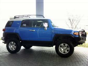 2007 Toyota FJ Cruiser Pictures