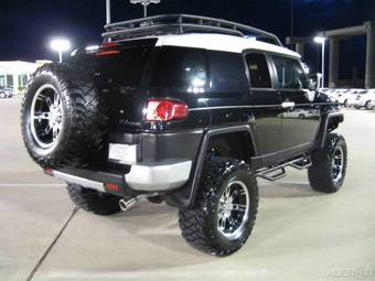 2007 Toyota FJ Cruiser Pictures