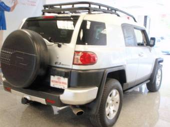 2007 Toyota FJ Cruiser Pictures