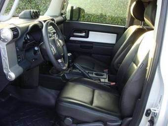 2008 Toyota FJ Cruiser Images