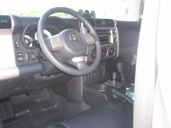 2009 Toyota FJ Cruiser Pictures