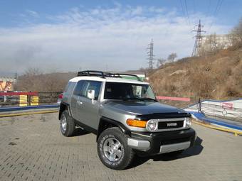 2010 Toyota FJ Cruiser Pics