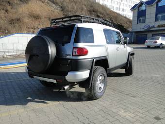 2010 Toyota FJ Cruiser Pictures