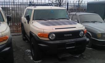 2010 Toyota FJ Cruiser Photos