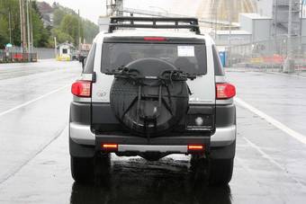 2010 Toyota FJ Cruiser Photos