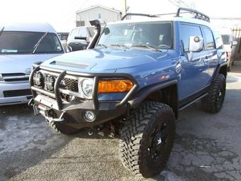 2011 Toyota FJ Cruiser Photos