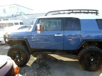 2011 Toyota FJ Cruiser Images