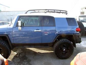 2011 Toyota FJ Cruiser Pictures