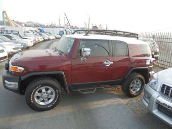 2011 Toyota FJ Cruiser Pictures