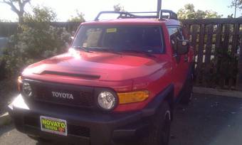 2012 Toyota FJ Cruiser Photos