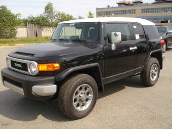 2012 Toyota FJ Cruiser Photos