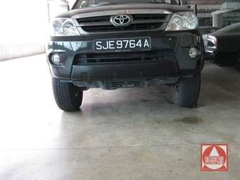 2005 Toyota Fortuner Pictures