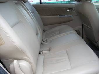 2005 Toyota Fortuner Photos