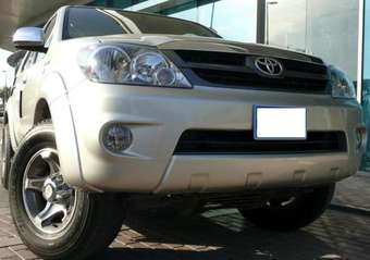 2006 Toyota Fortuner Photos