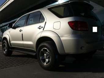 2006 Toyota Fortuner Photos
