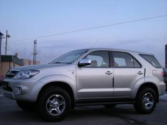 2006 Toyota Fortuner Photos