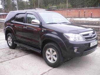 2008 Toyota Fortuner Pictures