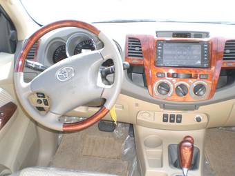 2008 Toyota Fortuner Photos