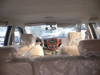 2008 Toyota Fortuner Images