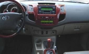 2008 Toyota Fortuner Images